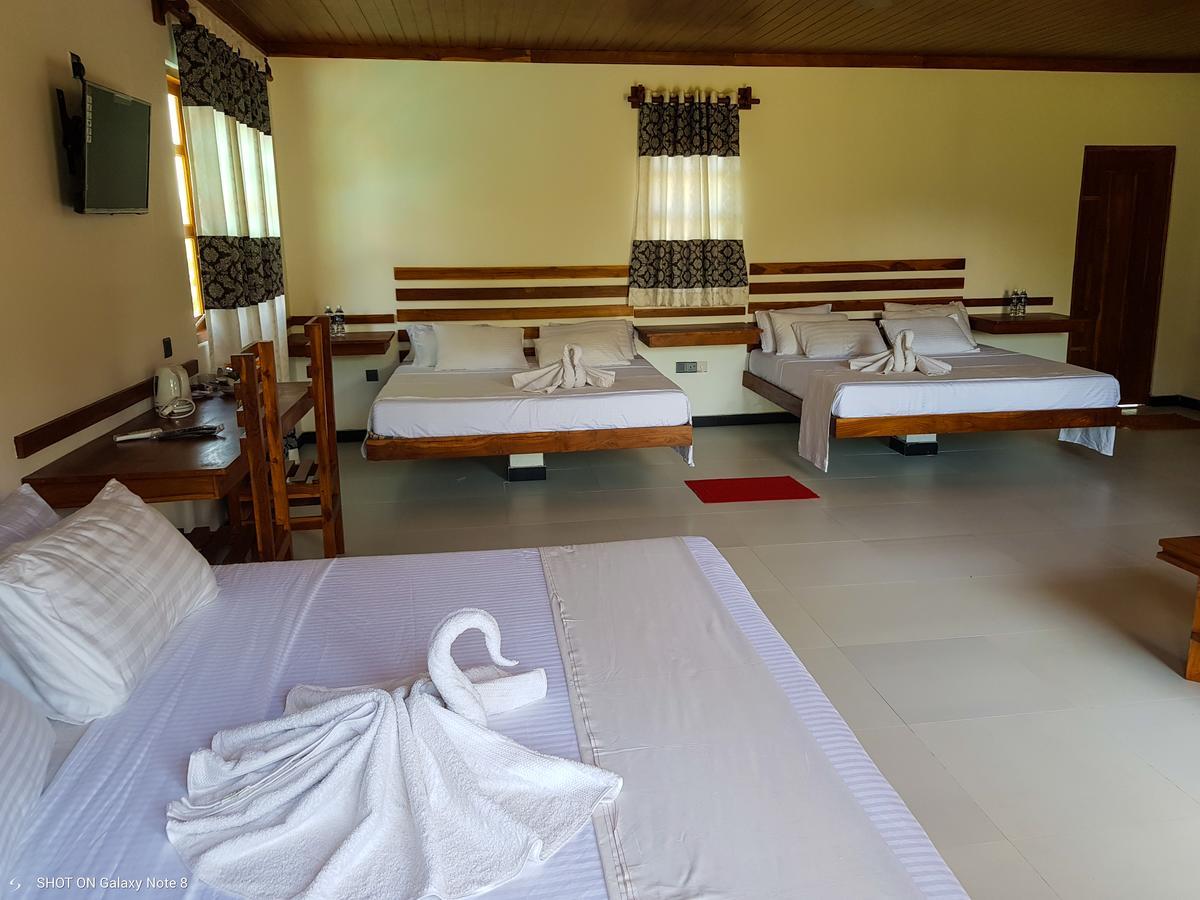 Eco Hotel Black & White - Anuradhapura ミヒンタレー エクステリア 写真